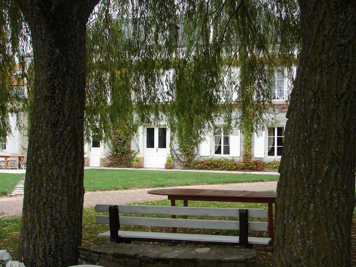 Mauzé-Thouarsais Le Domaine Des Bois Bed & Breakfast エクステリア 写真