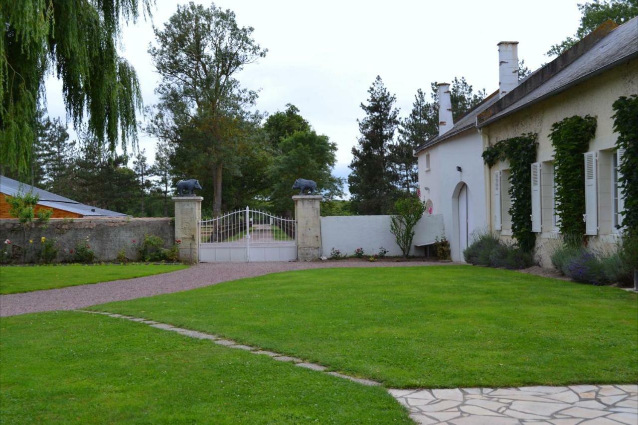 Mauzé-Thouarsais Le Domaine Des Bois Bed & Breakfast エクステリア 写真